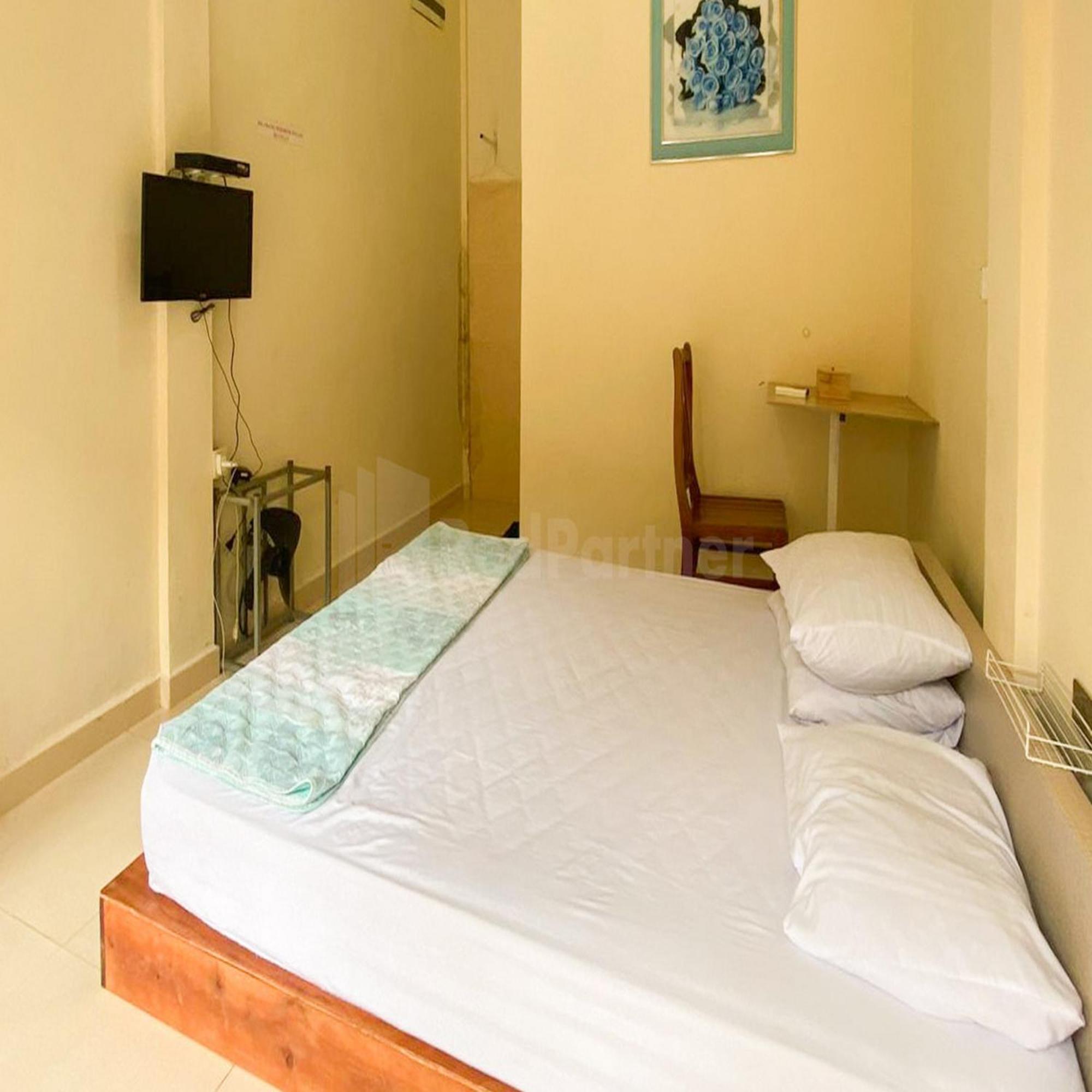 Wisma Pinggir Mitra Reddoorz Tanjung Pinang Buitenkant foto