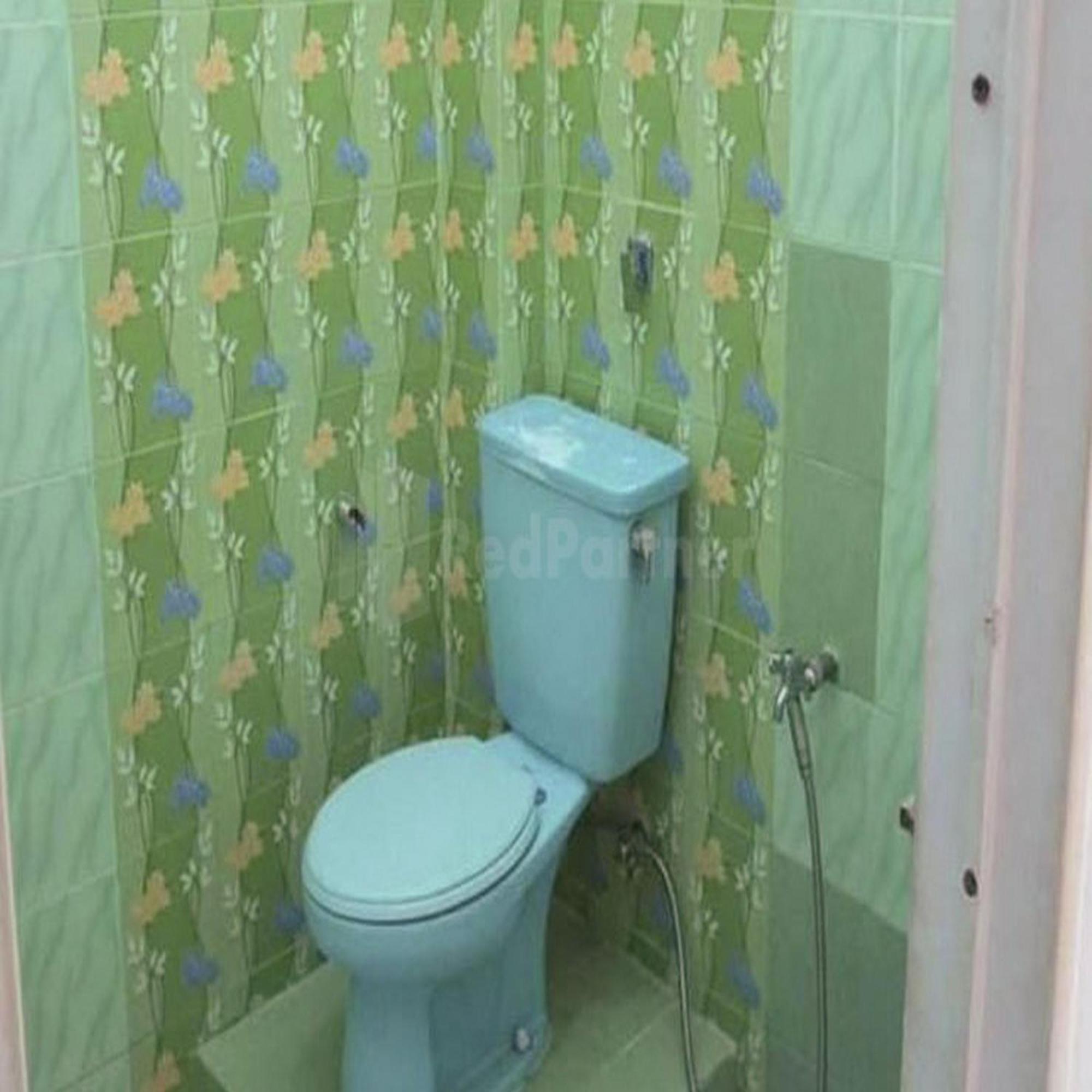 Wisma Pinggir Mitra Reddoorz Tanjung Pinang Buitenkant foto